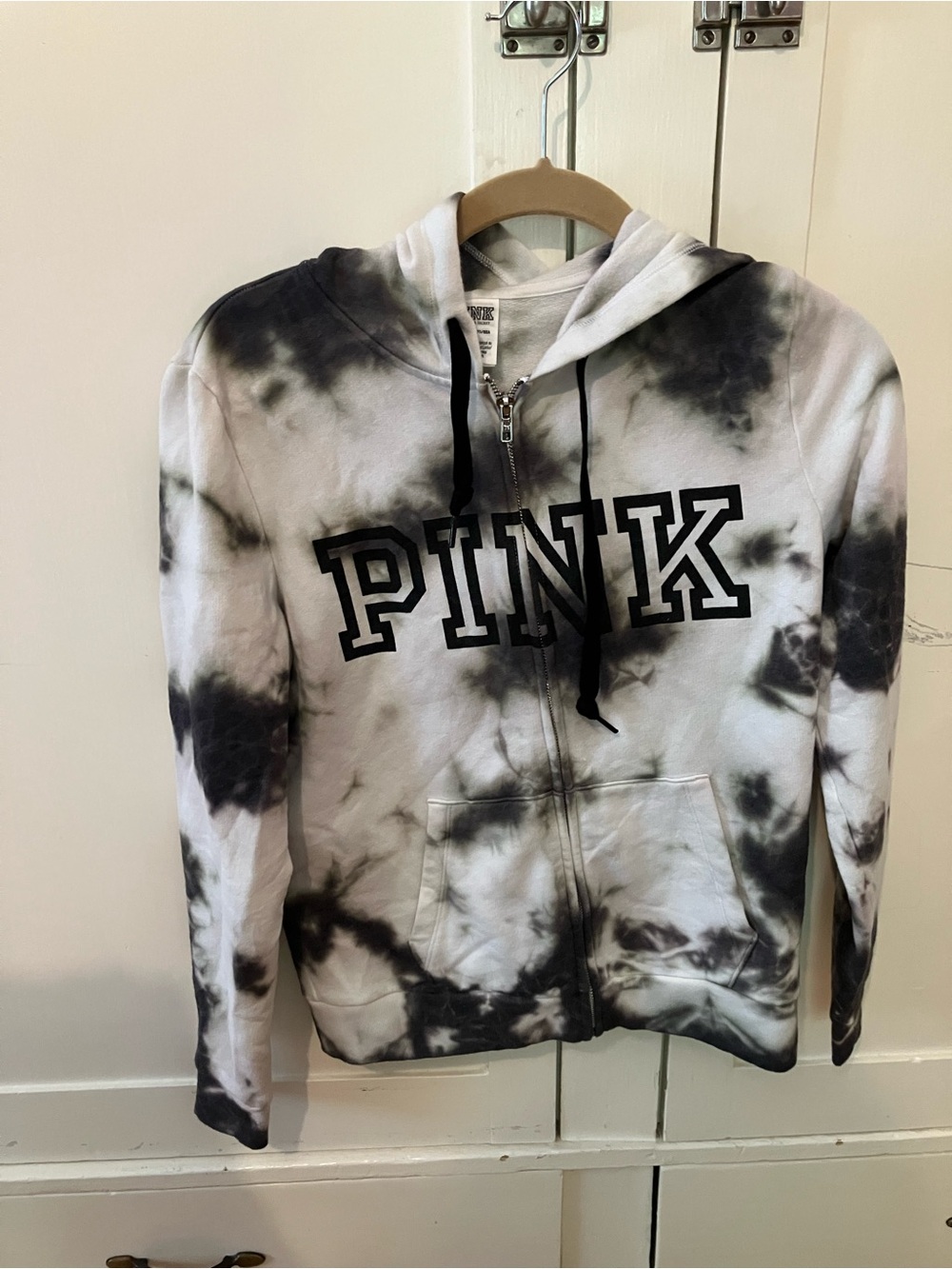 PINK Tie-Dye Zip-Up Hoodie in Dark Green zip-up and shorts set